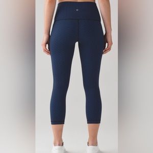 Lululemon Wunder Under Pants size 4